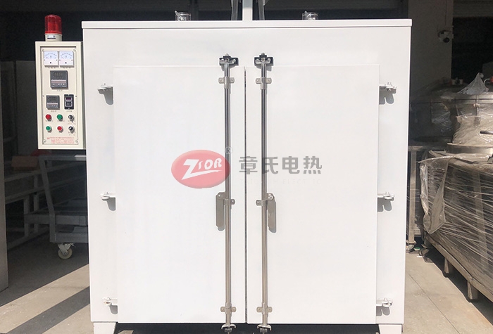 鐵氟龍烤箱的外觀設(shè)計(jì)有哪些特點(diǎn)？